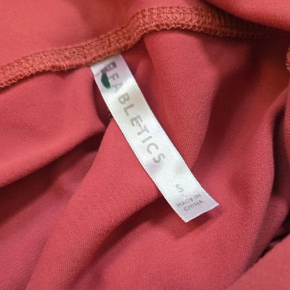 Fabletics Salmon Leggings With Lace - Picture 2 of 4